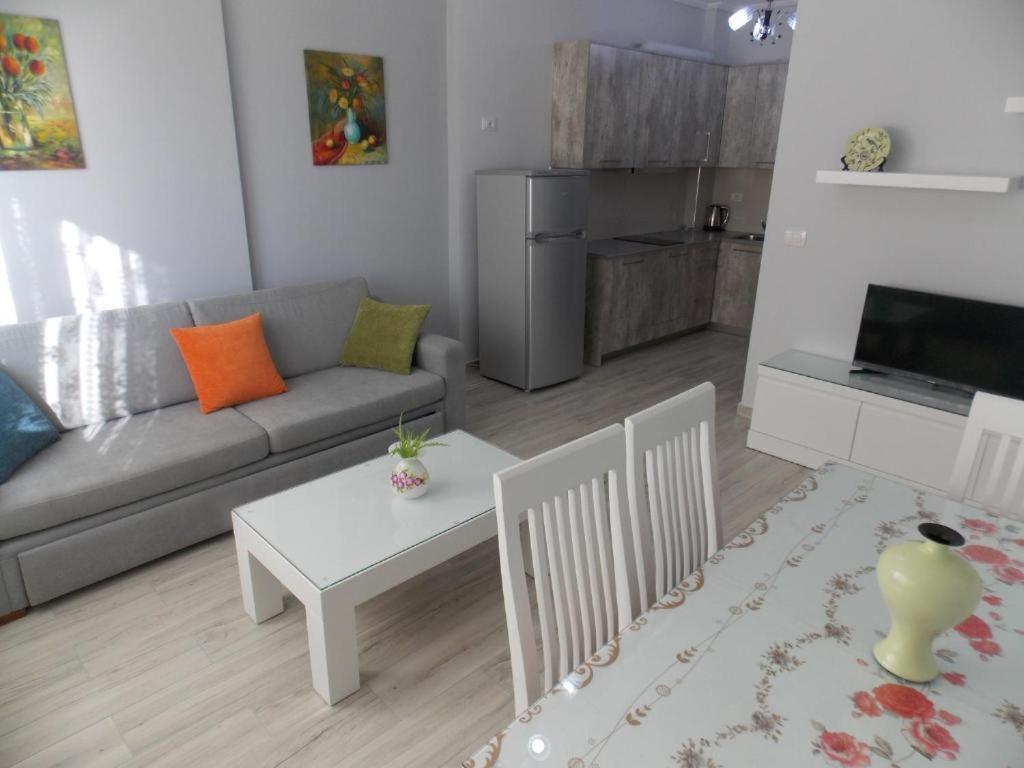 Coastline Apartments Sarande Exterior photo