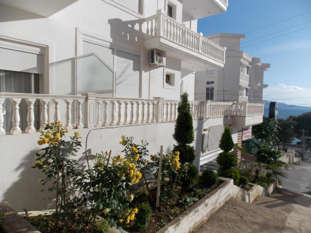 Coastline Apartments Sarande Exterior photo